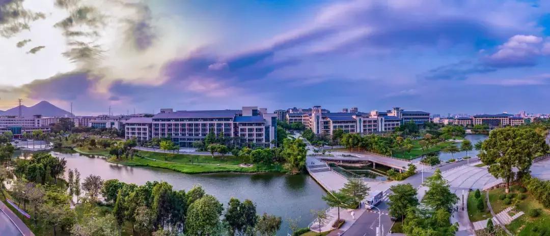 东莞理工学院城市学院新生群,东莞理工学院城市学院英语系