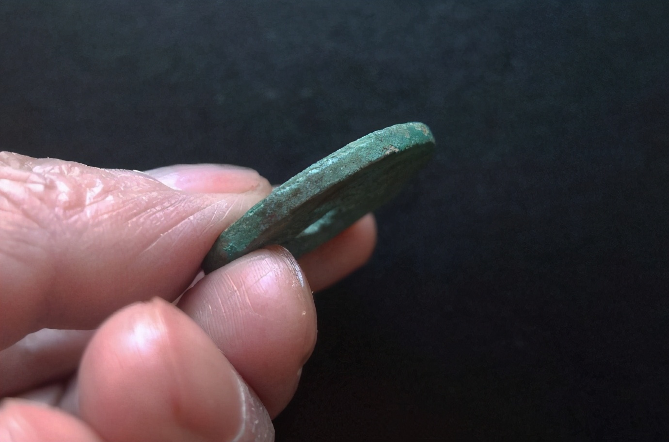 开元通宝篆书阔缘价格,开元通宝阔缘直径超26毫米