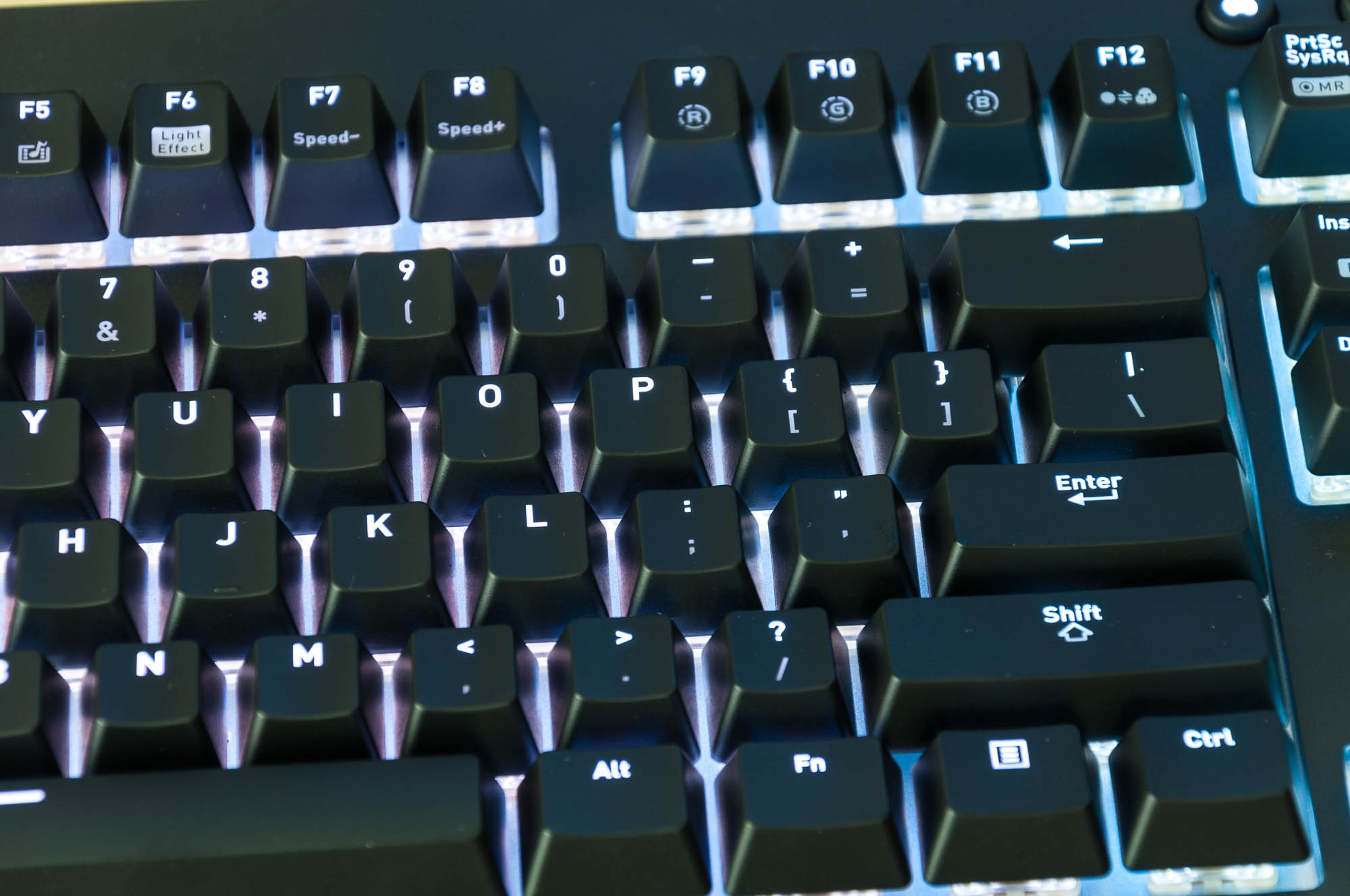 星脉x1银轴键盘开箱,血手光轴机械键盘评测