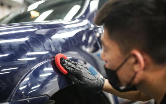 打蜡镀晶隐形车衣哪种便宜,隐形车衣对保护车漆有帮助作用吗