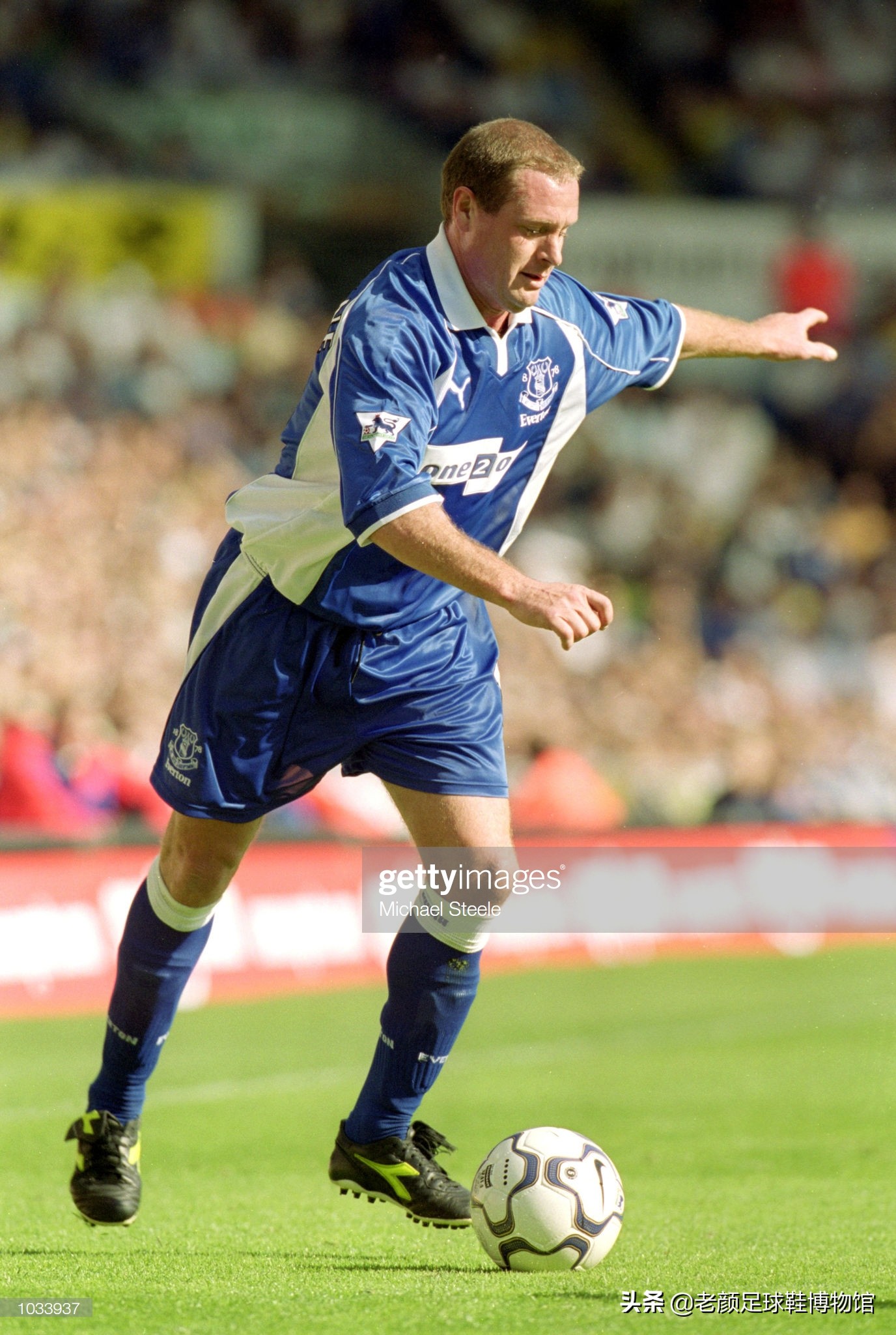 破产酒鬼的球鞋拍卖值6万,加图索的恩人名字成为香港路名