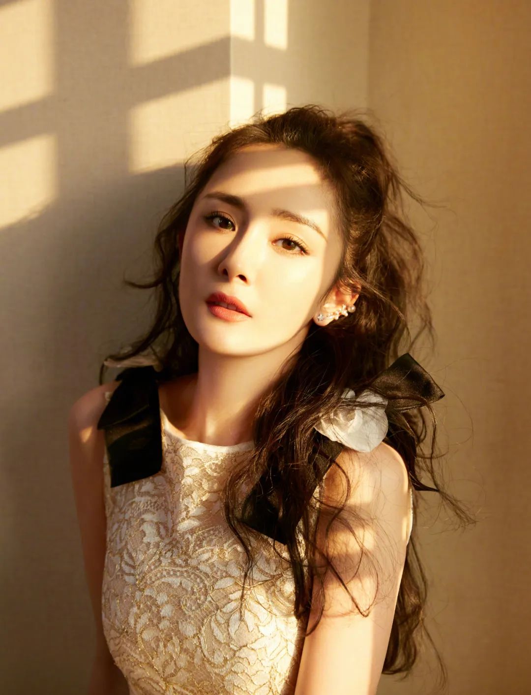 眼睛妆容教程显年轻,眼睛大比较自然的妆容