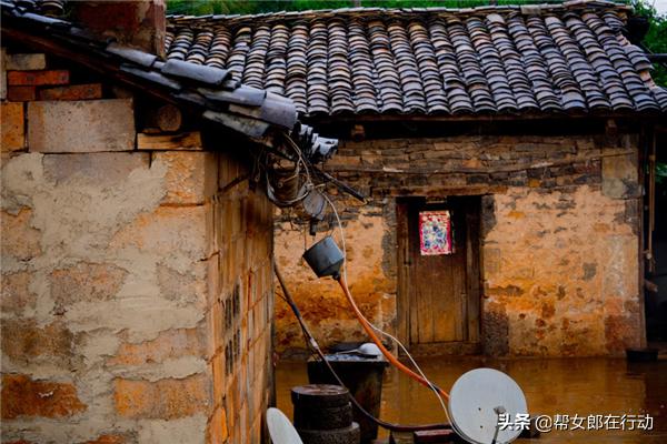 他山之石丨“拼”出新产业，小果子带来脱贫大希望，背后的故事都有啥