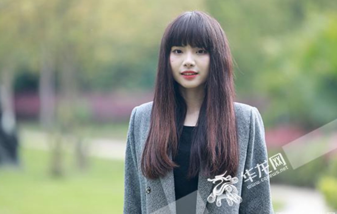 学识加成美得自然真实！温大老师像吴彦祖张震，思政老师撞脸Lisa