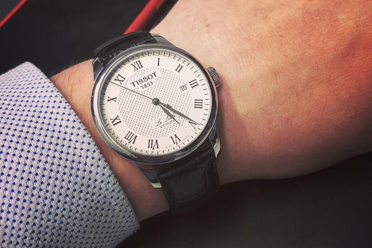 caliber80机芯细节图,eta2824机芯和caliber80