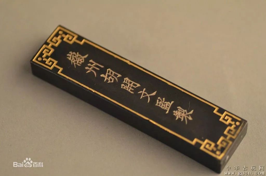 故宫口红枫叶红试色,故宫口红和花西子口红