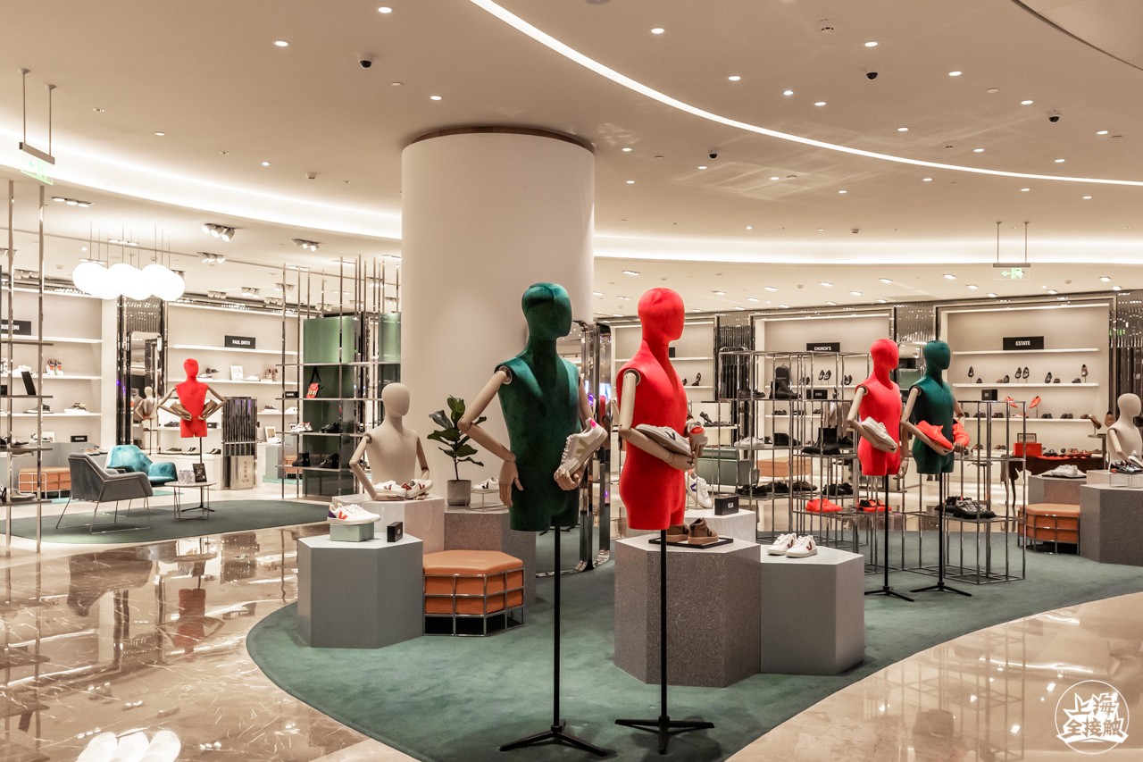 老佛爷百货中国第二店营业,走进上海老佛爷百货