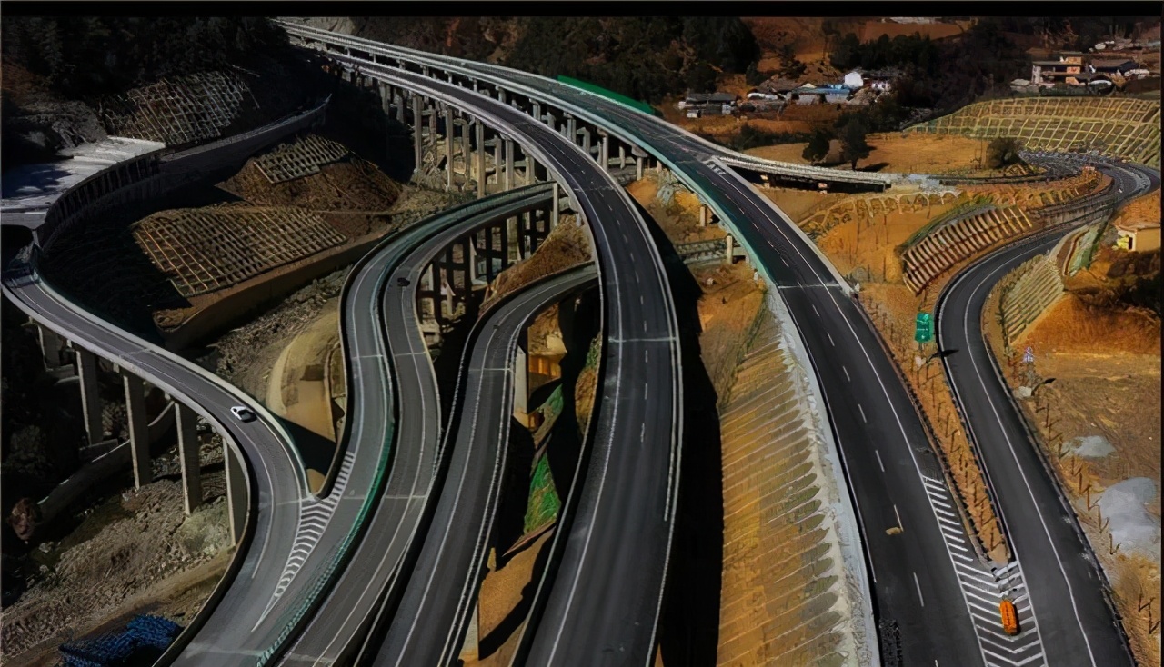 真神奇，香格里拉人均GDP高居云南第三，仅在昆明之后