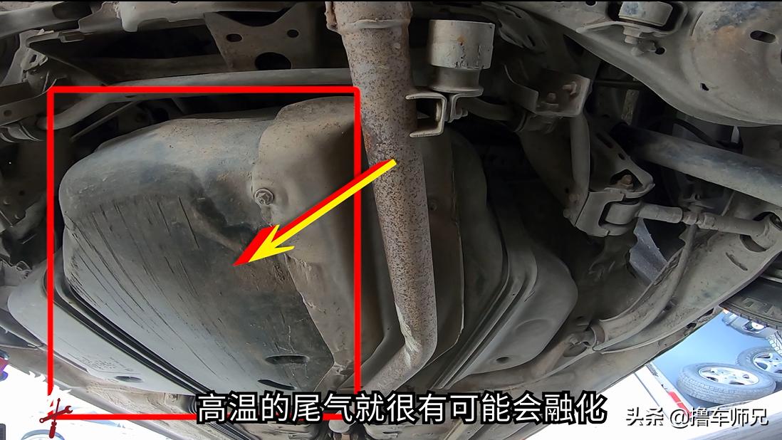 小车有汽油味会不会自燃,车内有汽油味自燃