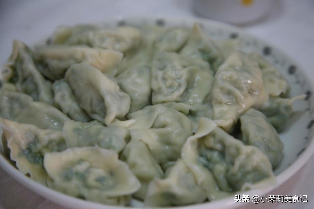 大年30吃素馅饺子寓意,大年初一吃素馅好还是肉饺子好