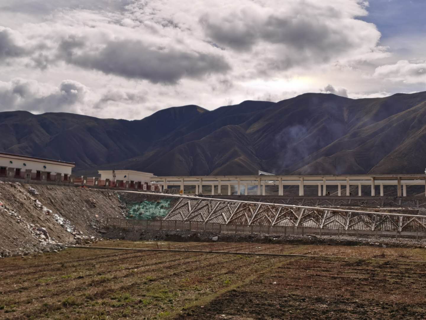 鬼哥的五万里D57说说印度这样的邻居-2（山南市-加查县）