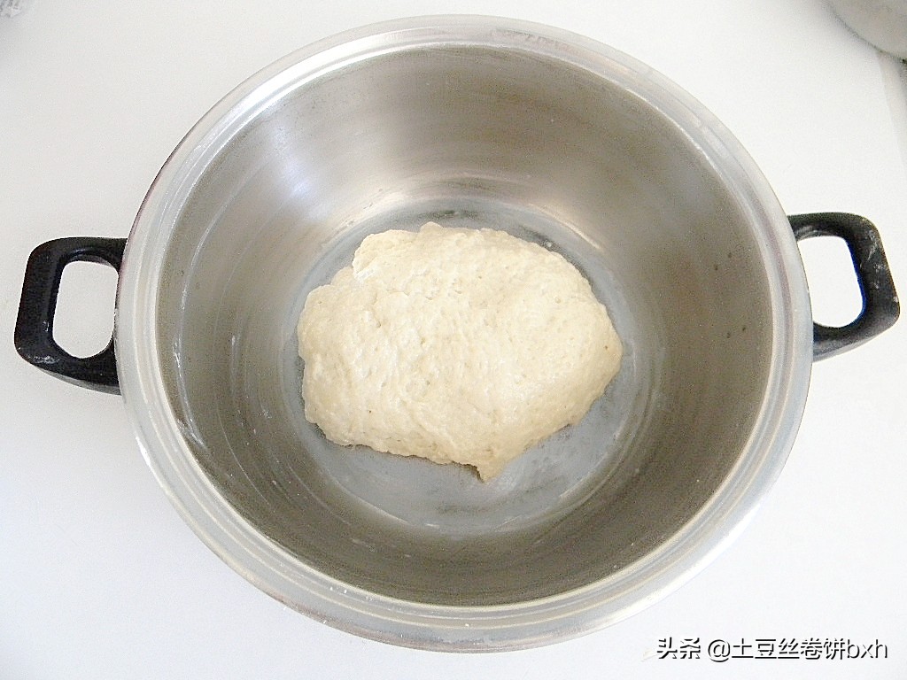 网红酸奶油条怎么做又蓬松又香,冷冻网红酸奶奶油大油条做法