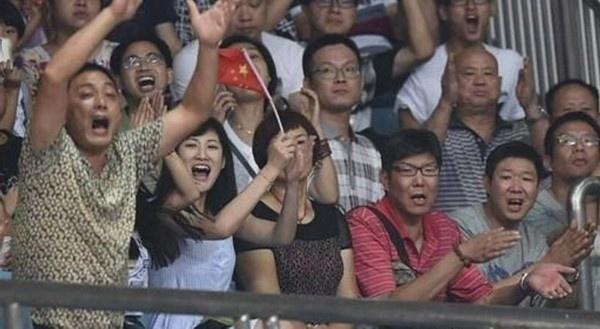 周琦首次露面照片,周琦火箭生涯高光视频