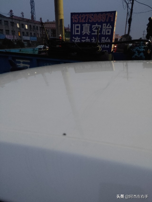 新车被擦很心疼,新车被刮了好心疼