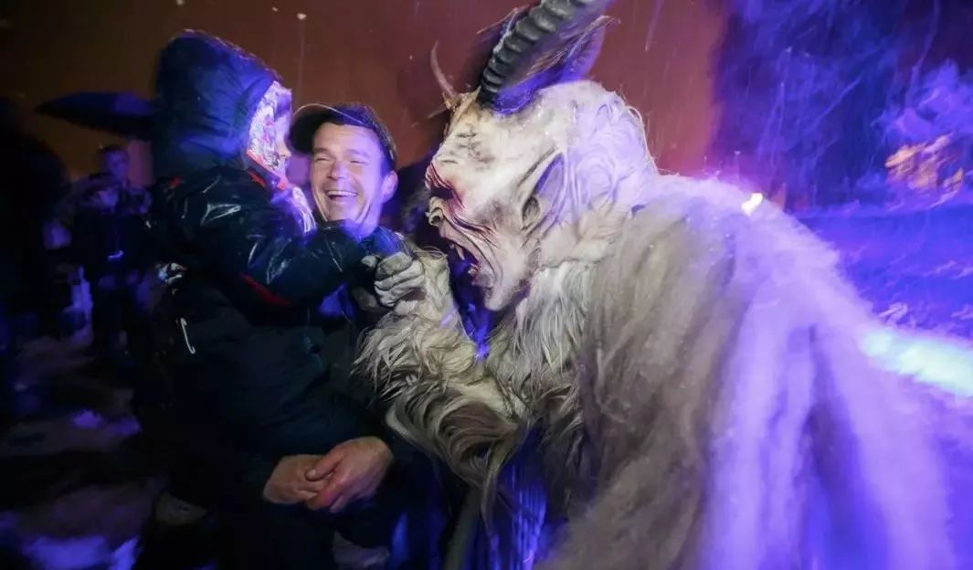 圣诞将至全球各地花式迎接,世界各地迎接圣诞节