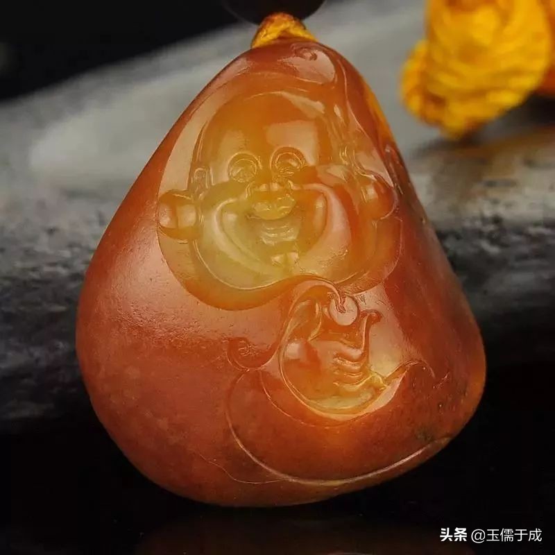 和田玉红沁和黄沁哪个更罕见,和田玉黄沁红沁哪个好