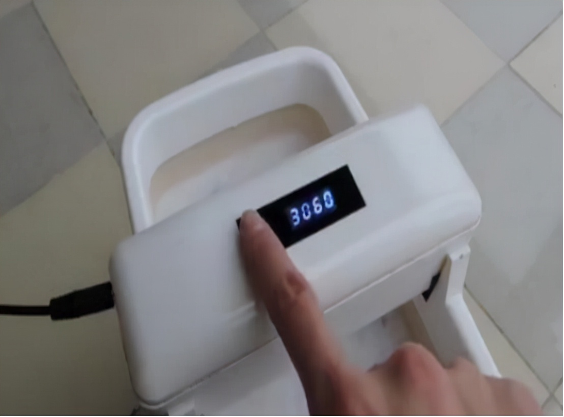 鎳掍汉缁忔祹娲楅瀷琛屼笟,鎳掍汉缁忔祹姝e湪鍏磋捣