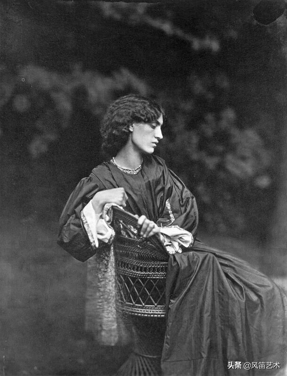 “图案之王”威廉·莫里斯，成就跨越百年的时尚