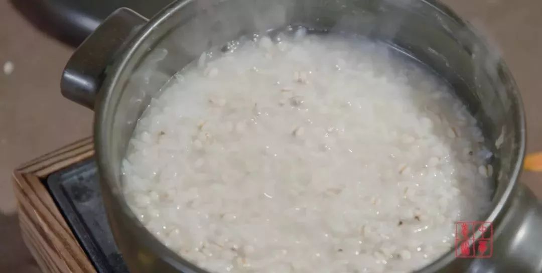 皮肤干燥吃什么中药可以调理一下,养脾胃养肺养肝的懒人养生法