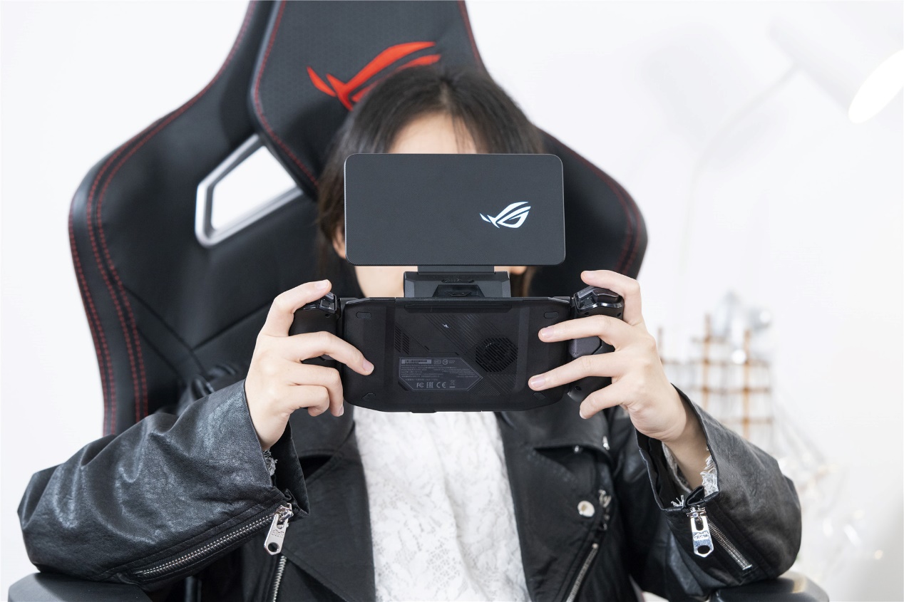 买游戏送箱子,买手机送游戏装备