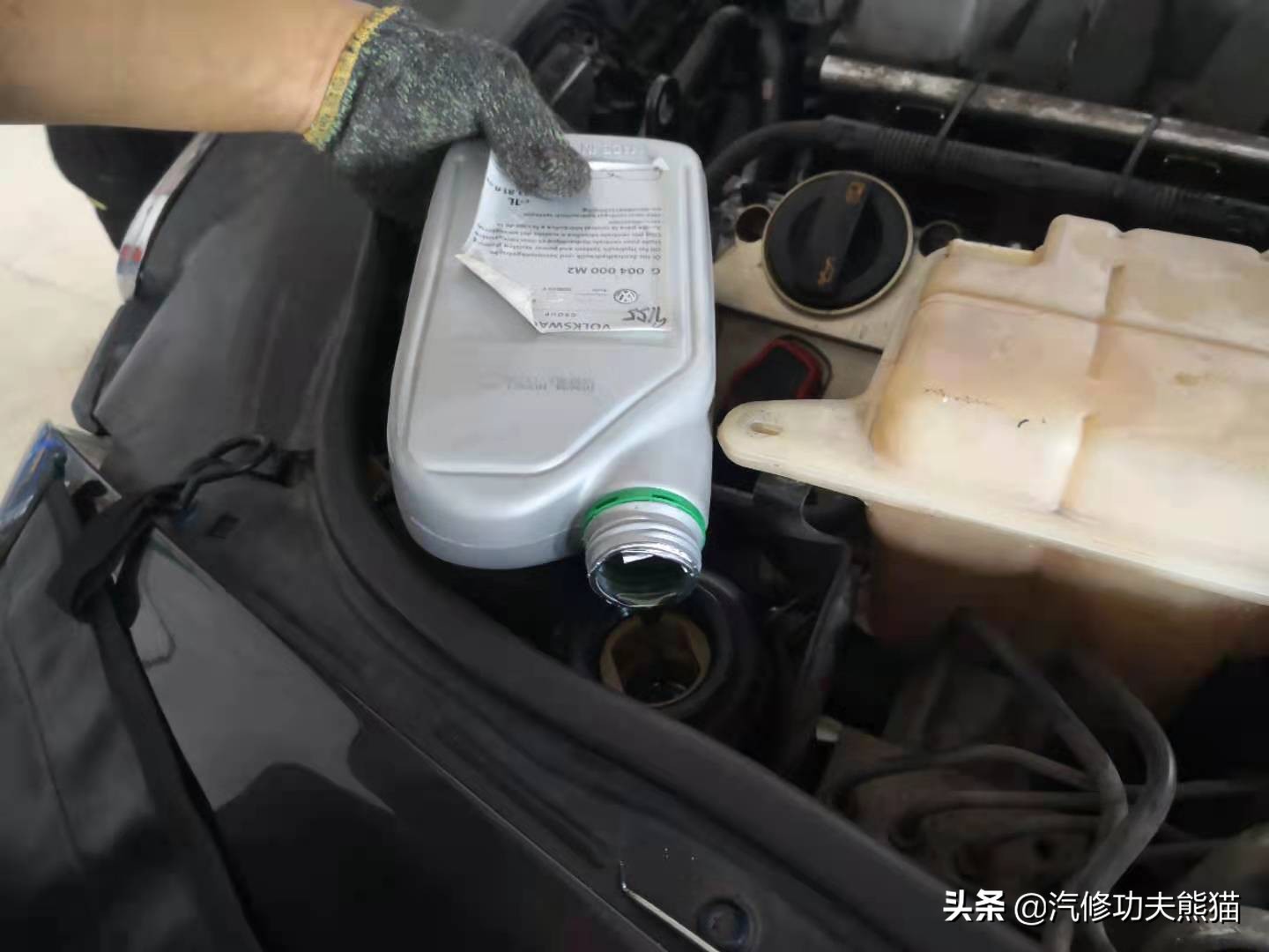 16万km的奥迪a62.0t烧不烧机油,13款2.0t奥迪a6l烧机油