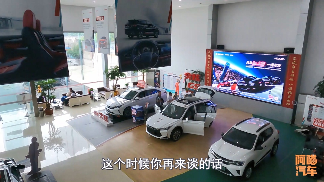 新车4s店买完保险可以去退保吗,新车被4s店上保险