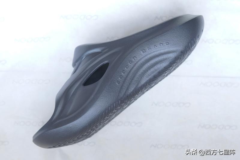 咕咚软弹运动拖鞋,舒适运动吸汗防臭透气久站不累