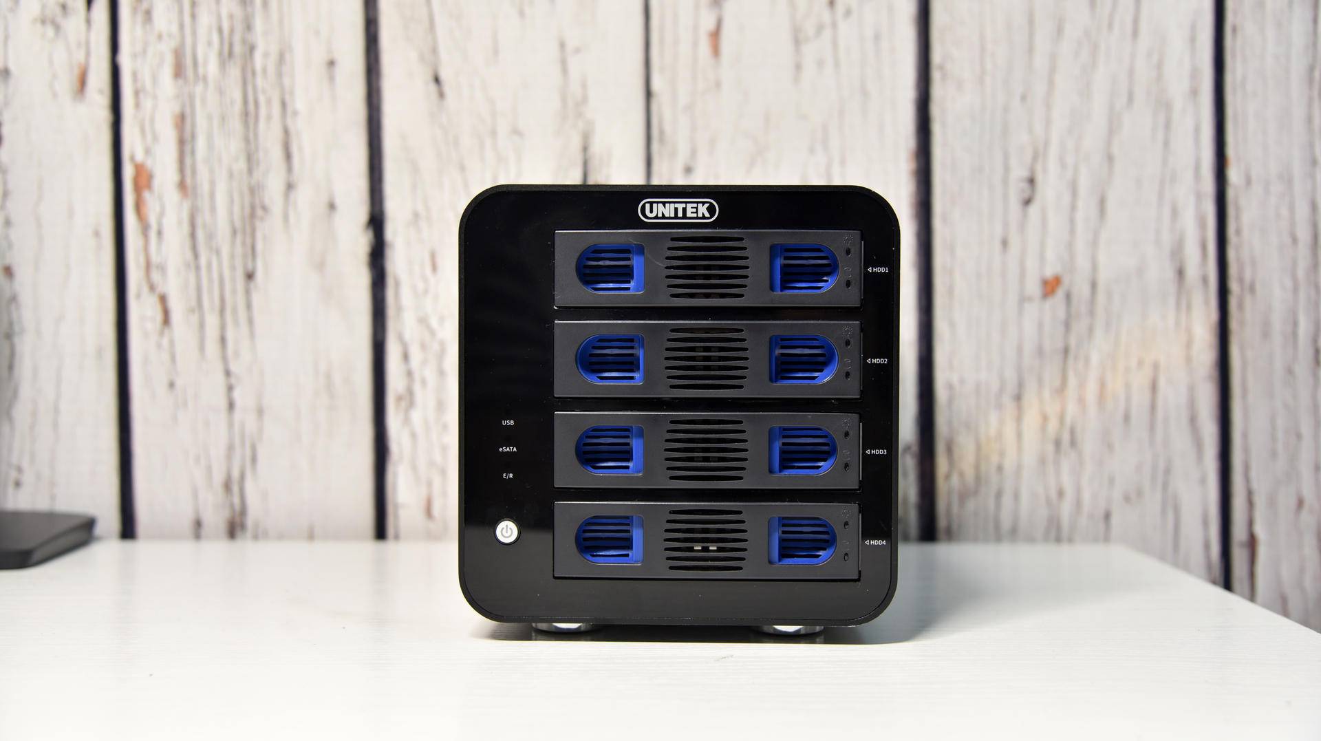 机箱位不够,硬盘柜来凑—优越者四盘位磁盘阵列柜S301A简评