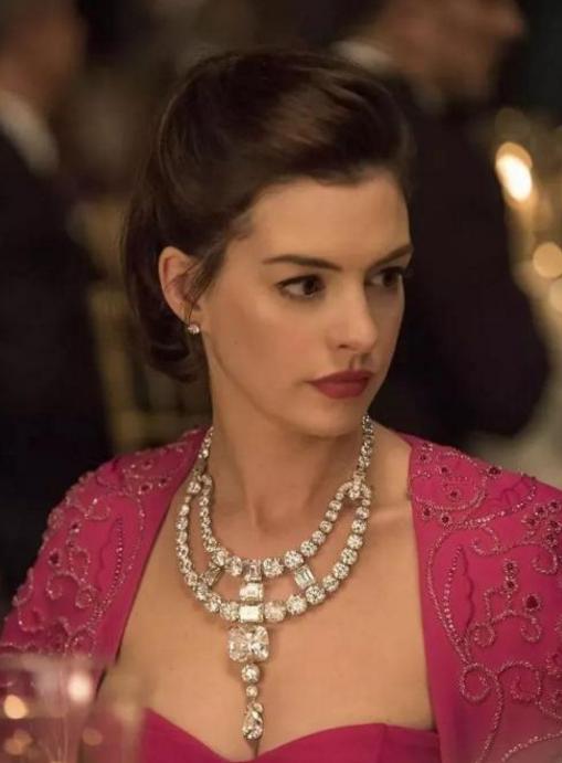 39岁安妮海瑟薇素颜,安妮海瑟薇脸上的皱纹