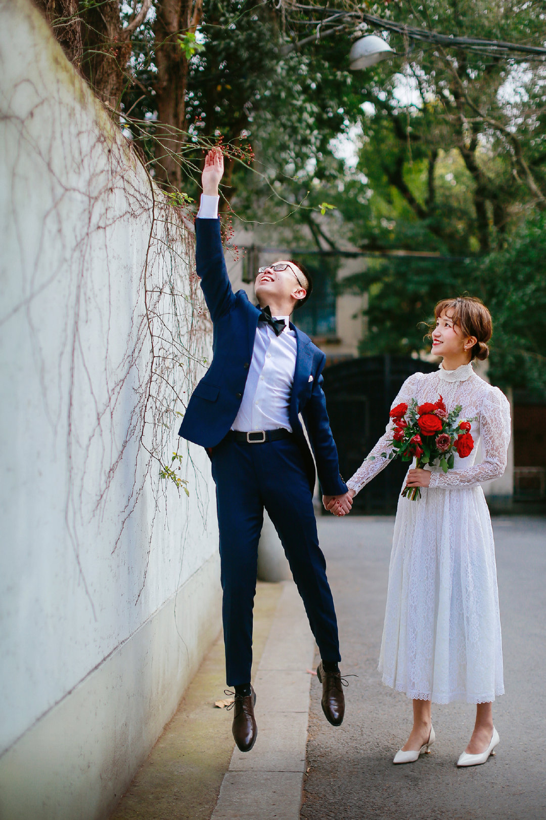 旅拍婚纱照风格如何选衣服,怎么拍时尚婚纱照攻略