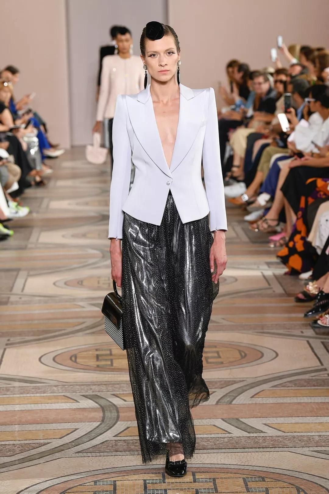 优雅不是炫耀,阿玛尼高定装