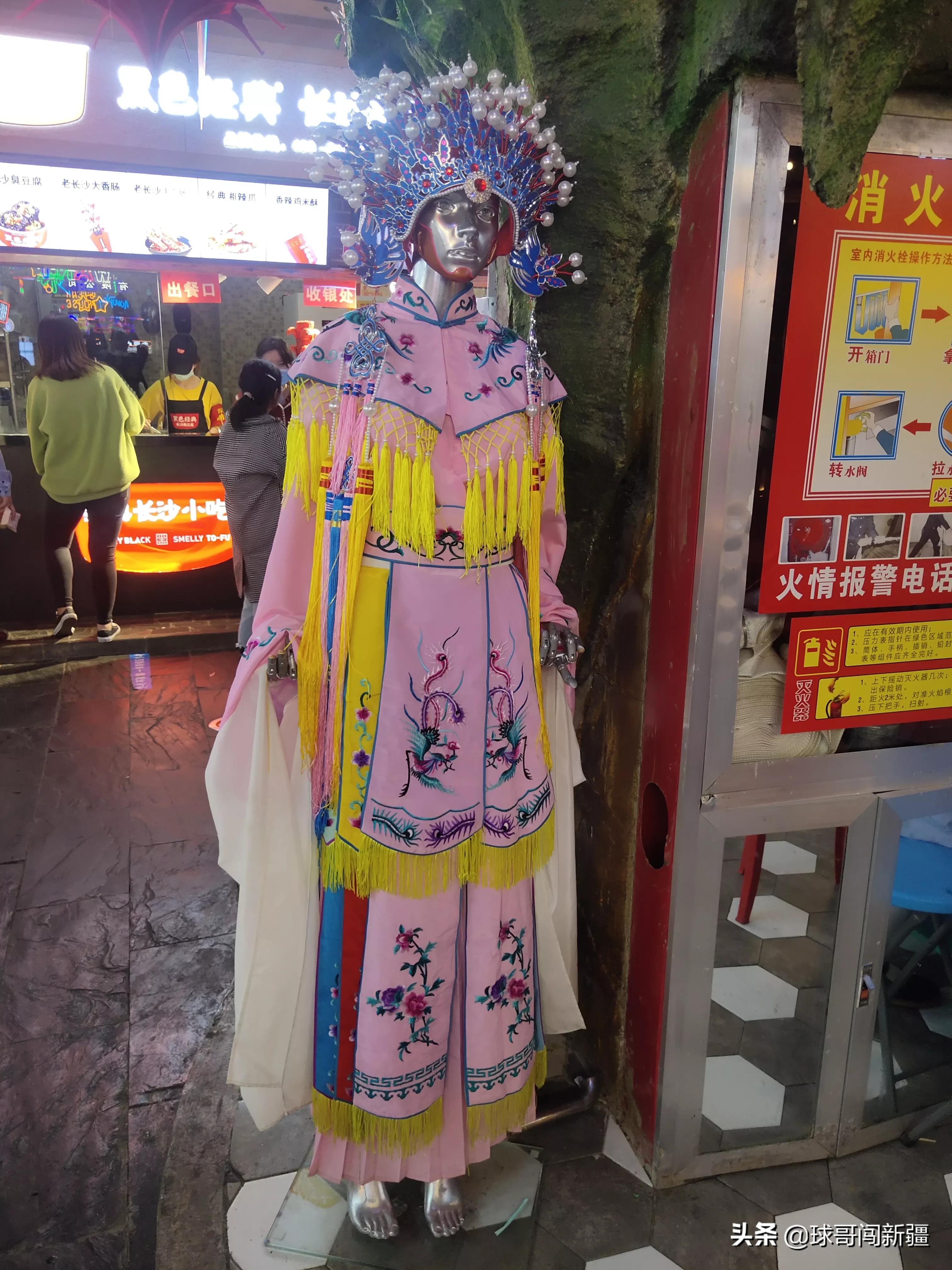 乌鲁木齐最繁华的大商场,乌鲁木齐最大的品牌商场