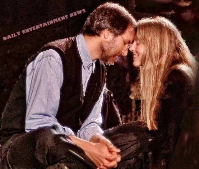 乔布斯硅谷传奇,硅谷巨擎乔布斯传奇人生