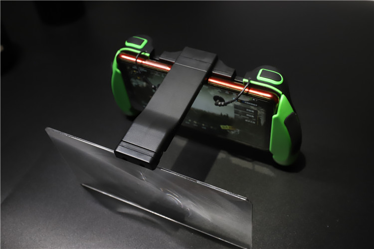 吃鸡手游摇杆神器,千幻手柄支持的游戏厅