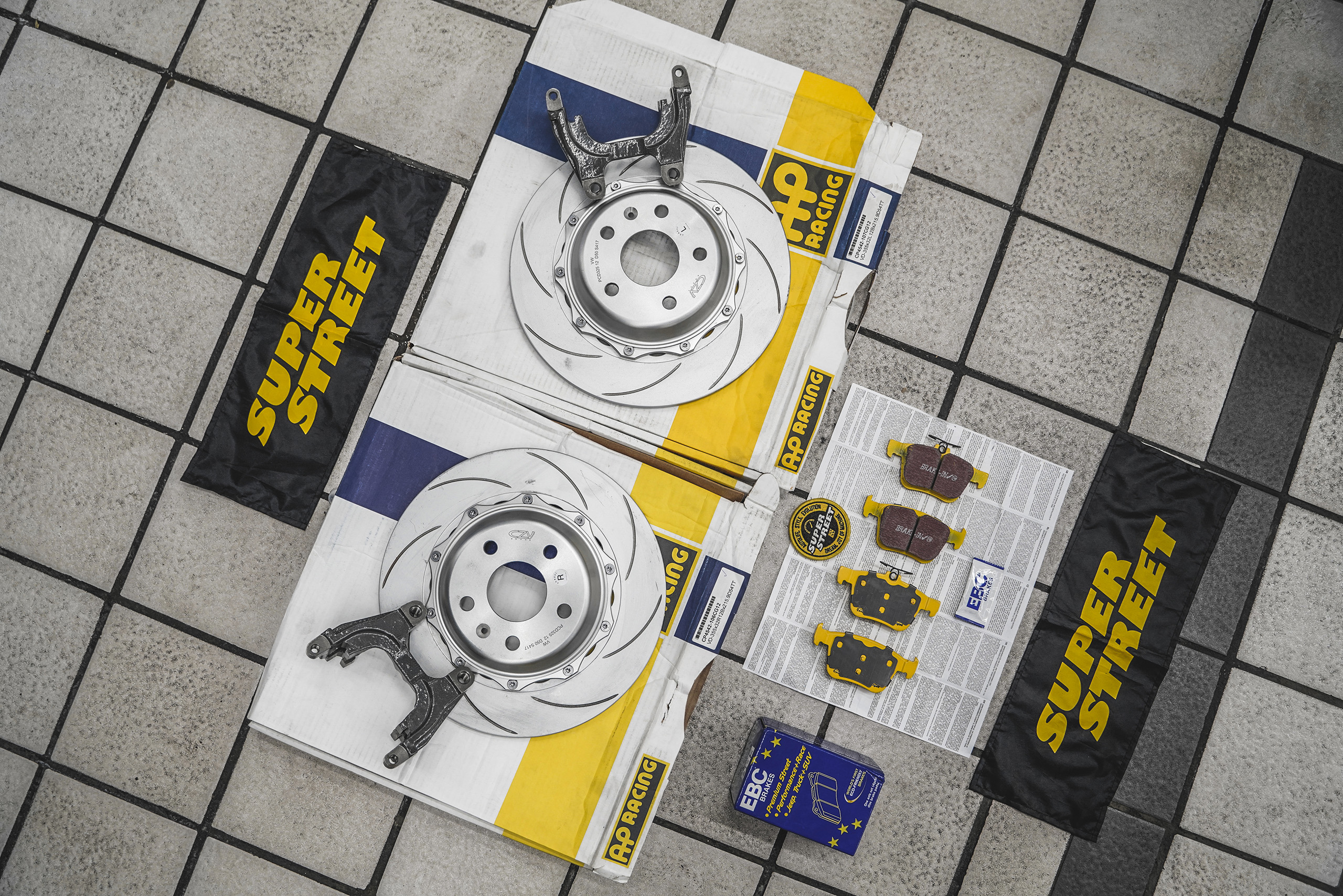 大众迈腾改后轮通风盘刹车系统,大众迈腾改轮毂刹车