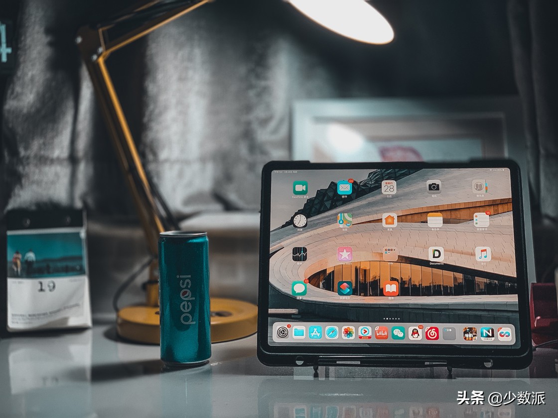 iPad是「无用的玩具」？用了一年，它为我打开了另一个世界