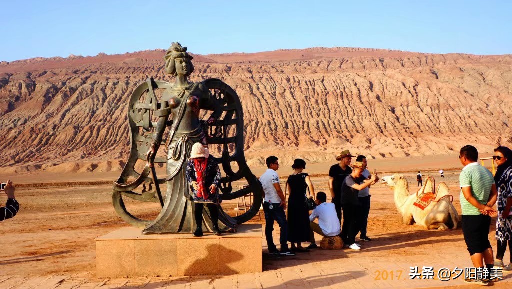 新疆风景火焰山,游览火焰山