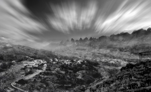 思念的声音震耳欲聋,隐约听到思念的声音