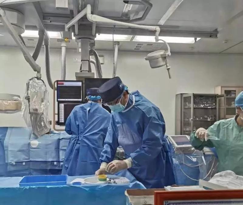 熬夜加班后脑袋疼,26岁小伙熬夜加班后头晕