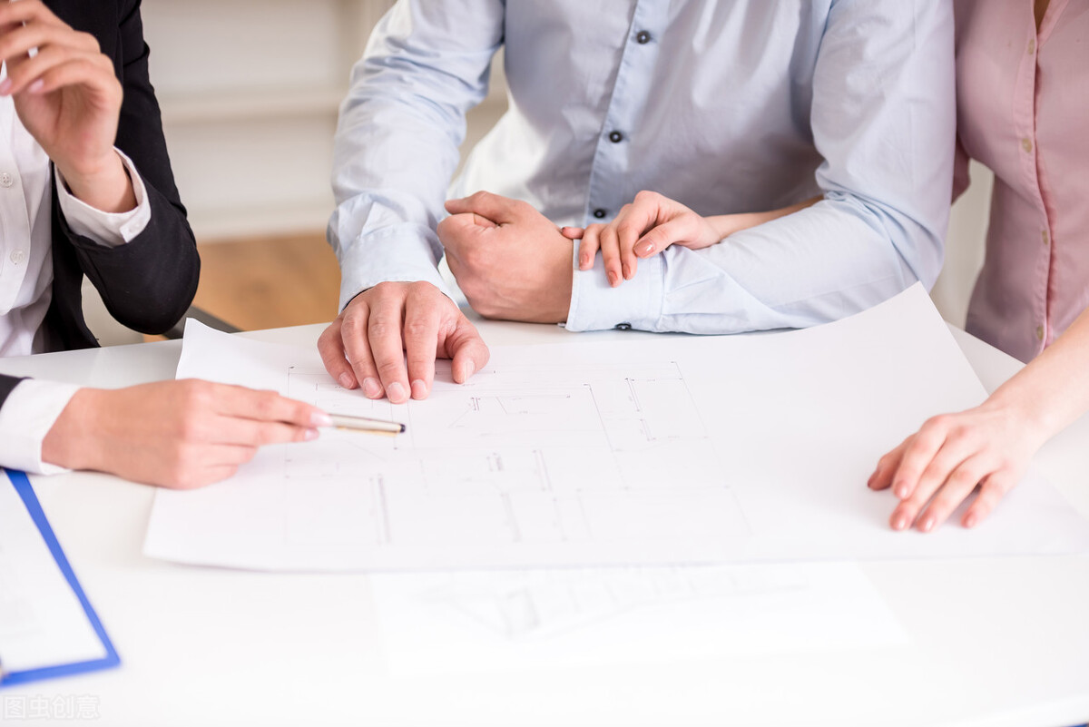 夫妻之间离婚后房产过户怎么办,有贷款夫妻二手车过户流程