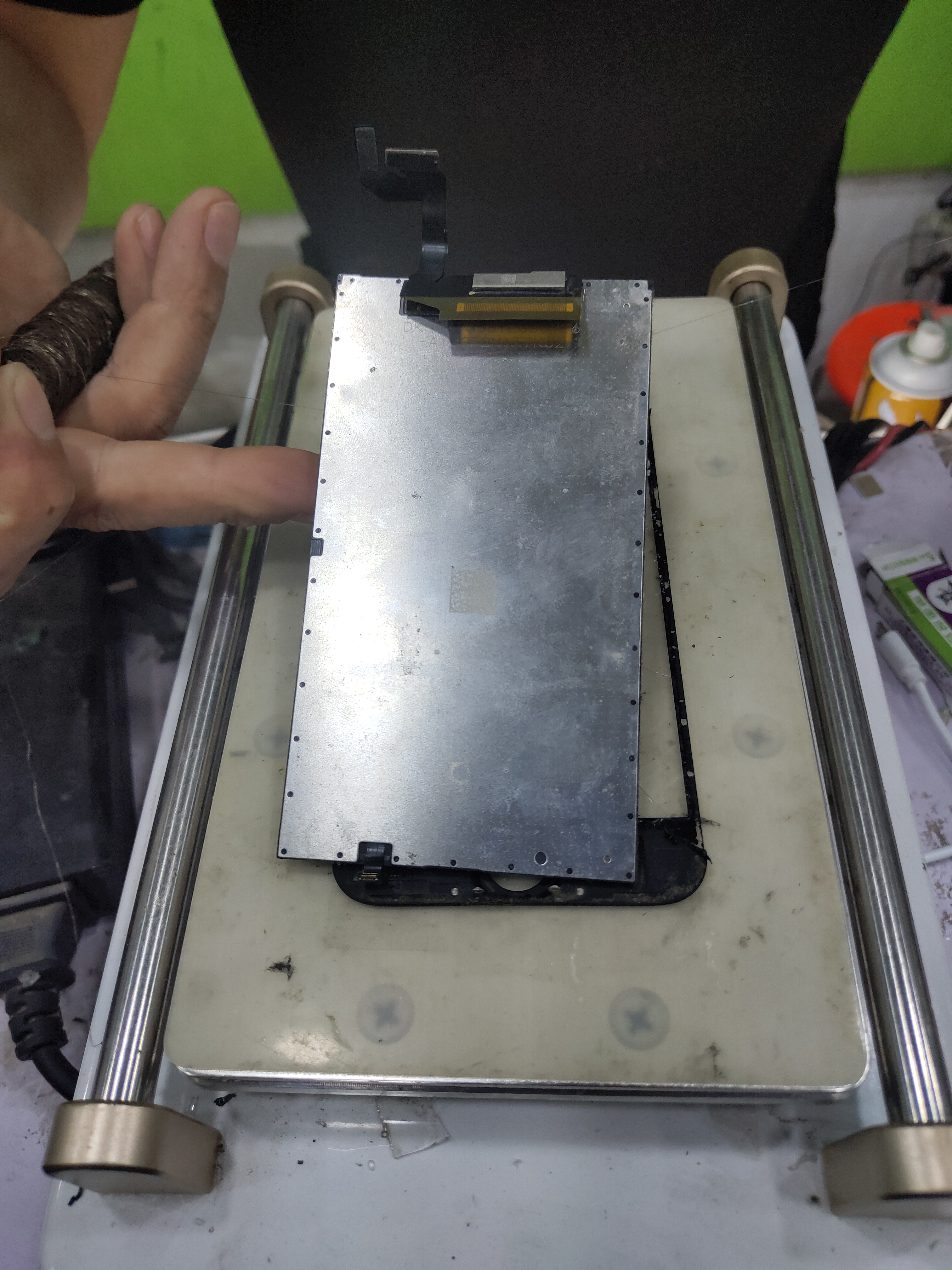 苹果6碎屏维修多少钱,碎了屏的苹果6