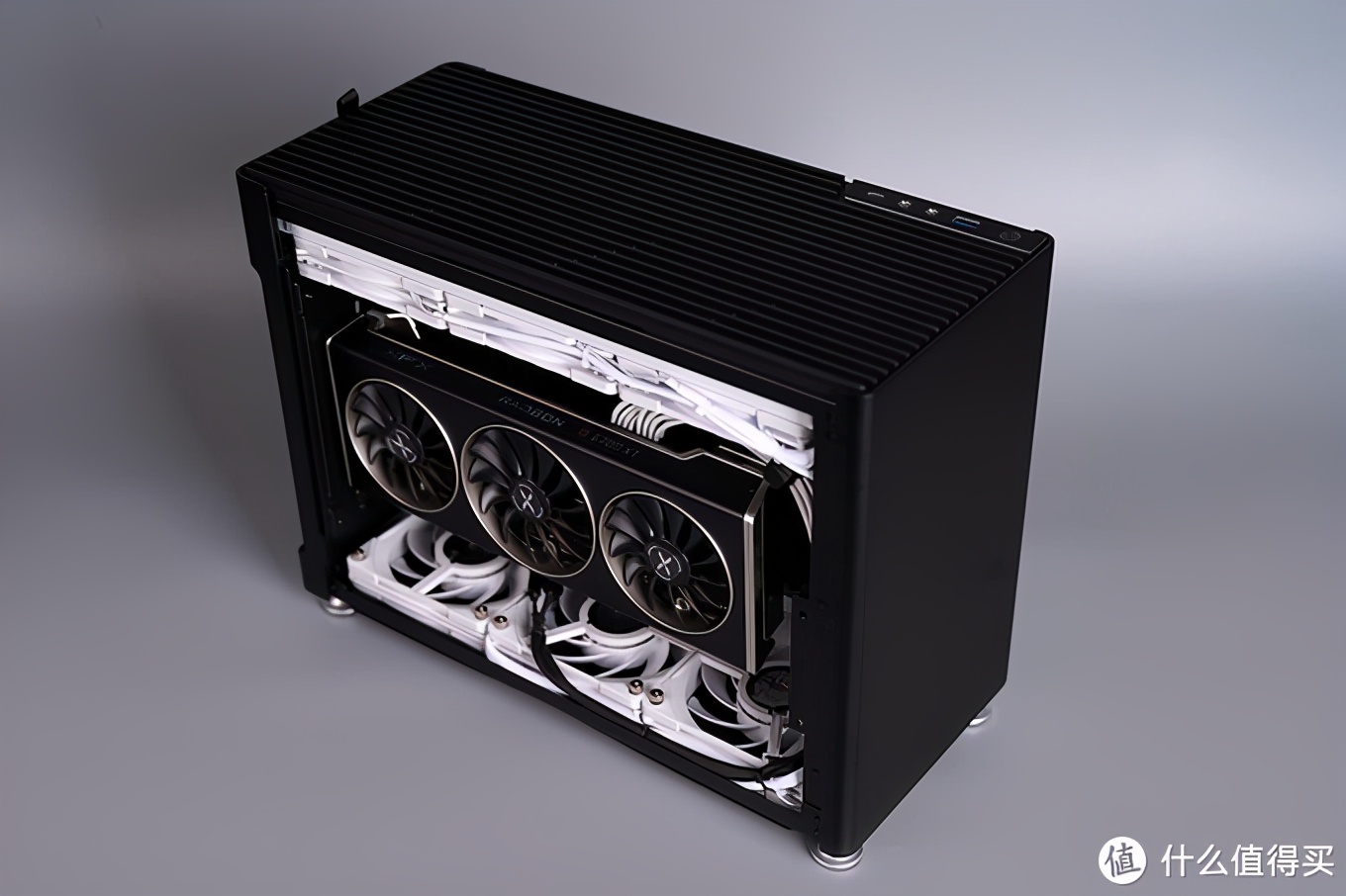 乔家一物:大号ITX装机分享,黑白美学的体现