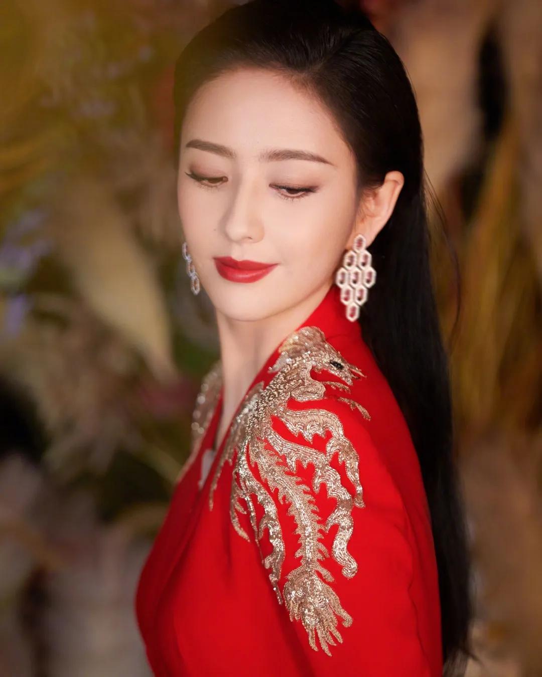 野生眉流行吗,野生眉和小欧眉的对比图