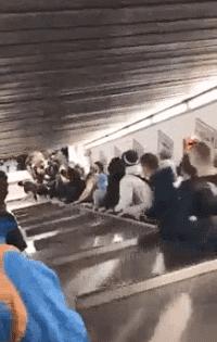 网上买的连衣裙到货了，店家连夜打电话跪求删除好评照片太尴尬了