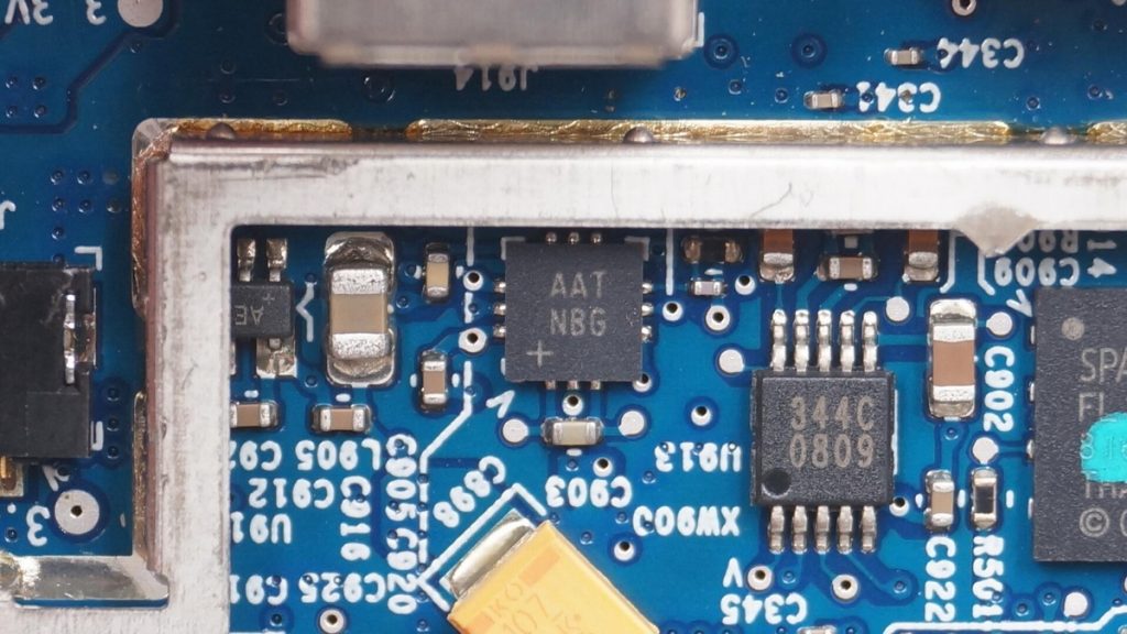 拆解苹果Homepod二代音箱,拆解苹果homepod2代