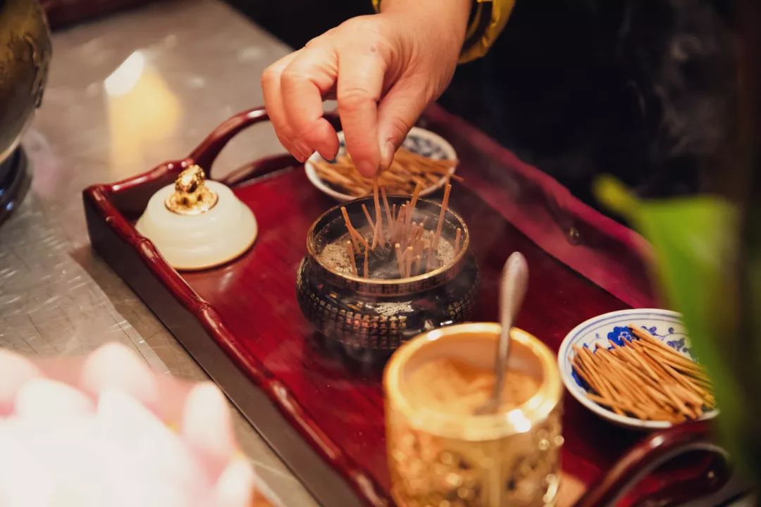 求佛用哪种香最好,佛供香哪个地区的比较好