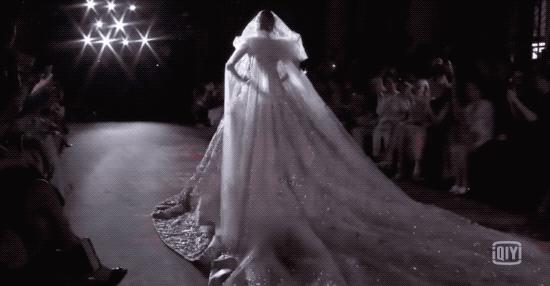 刘亦菲走红毯穿的礼服 (刘亦菲结婚了吗2017)