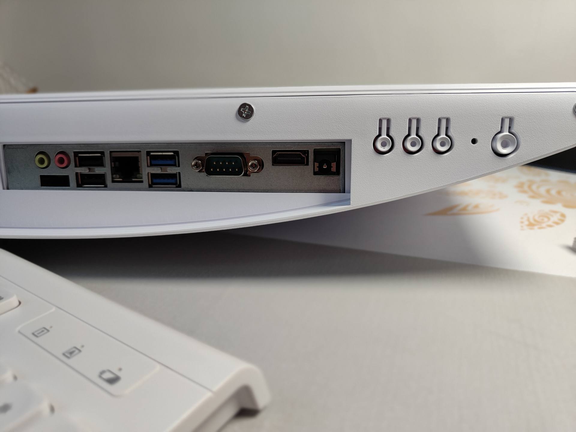 一体机为什么不建议买,为什么一体机不被大量使用