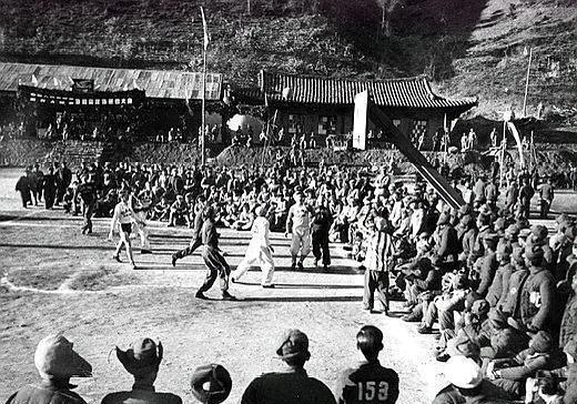 在长津湖,志愿军为何宁愿冻死也不撤退?揭开冰雕连背后的残酷真相