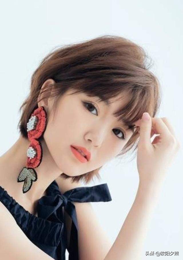 女人撩你往往会有以下这几种暗示,女生对喜欢的人来撩她有什么回应